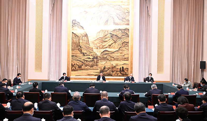 5月17日上午，，中共中央总书记、国家主席、中央军委主席习近平在陕西西安主持中国－中亚峰会前夕，，专门听取陕西省委和省政府事情汇报，，揭晓了主要讲话。。。。。