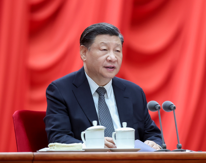 4月3日，，，，学习贯彻习近平新时代中国特色社会主义头脑主题教育事情聚会在北京召开。。中共中央总书记、国家主席、中央军委主席习近平出席聚会并揭晓主要讲话。。